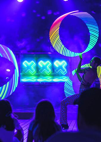 Каждый вечер в Siyam World насыщен яркими впечатлениями