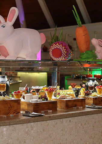 Пасхальное изобилие в ресторанах Kurumba Maldives