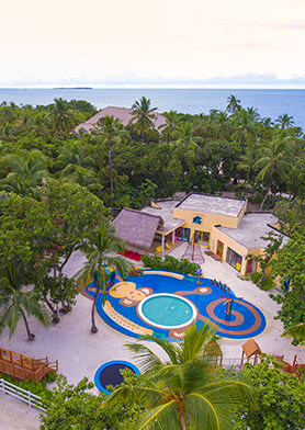 Dolphin – настоящий детский городок площадью в 1 500 м2