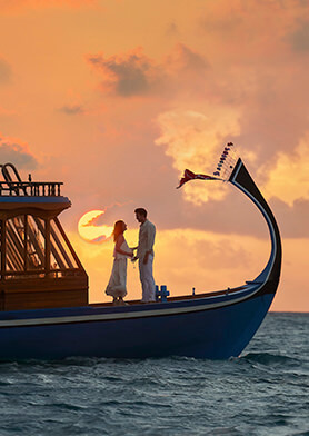 Отправиться навстречу закату на аутентичной лодке дони