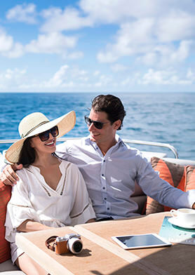 Отправиться в романтический круиз на яхте Nirvana