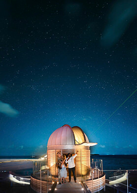 Смотреть в телескоп и слушать рассказы о звездах