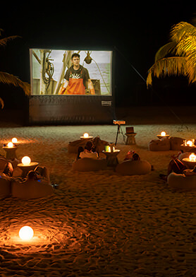 Смотреть любимые фильмы под звездами