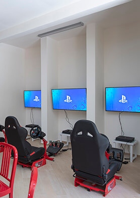 Подростков невозможно вытащить из гейм-зоны