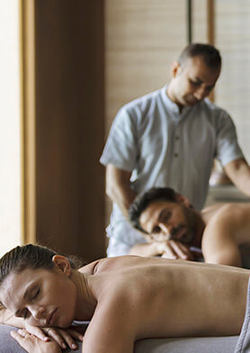 Наслаждаться изысканными процедурами The Ritz-Carlton Spa