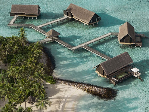 Виллы над водой 