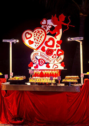 С Днем святого Валентина, влюбленные!