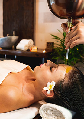 Широдхара – избранное из аюрведических терапий