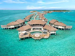 Виллы над водой