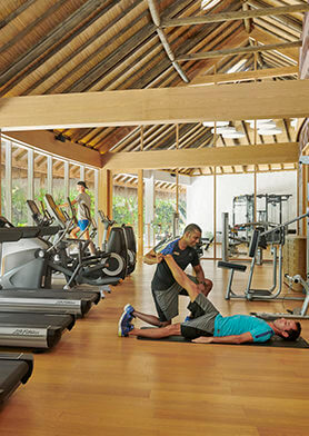 Просторный джим оборудован суперсовременными тренажерами