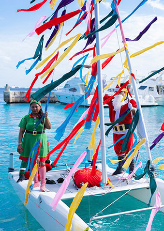 Внимание: Санта Клаус прибывает на катамаране