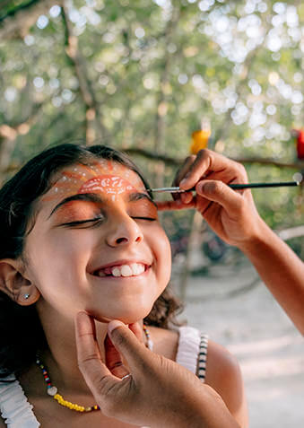 Мехенди в тропическом стиле как особый вид искусства