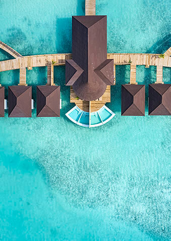 Ocean Spa расположен прямо над хрустальной лагуной