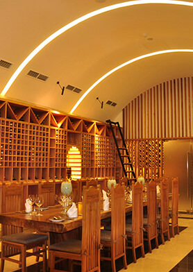 Дегустировать изысканные вина и коктейли