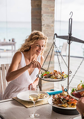 Дегустировать дары океана в ресторане Sea. Fire. Salt.