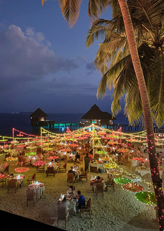 Во время праздников Conrad Maldives сияет огнями