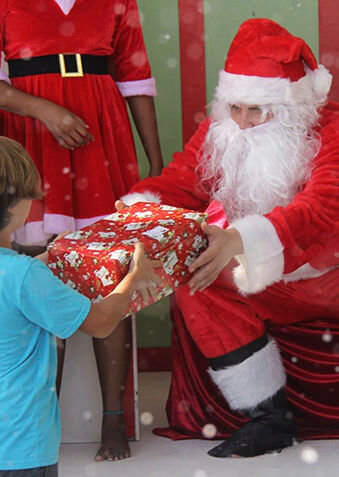 Подарки юным гостям Conrad Maldives Rangali