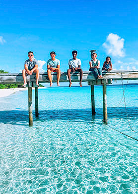 Находить новых друзей из разных стран мира