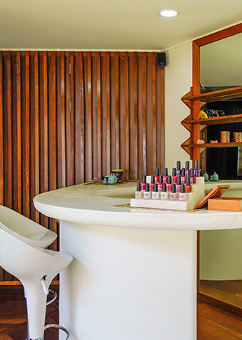 Нейл-бар Lily Beach: быстро, качественно, безопасно