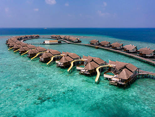 Виллы над водой