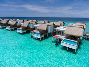 Виллы над водой