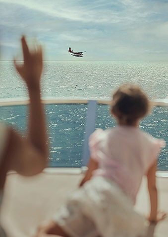 Он улетел, но обещал обязательно вернуться!