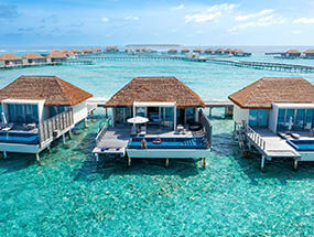 Виллы над водой