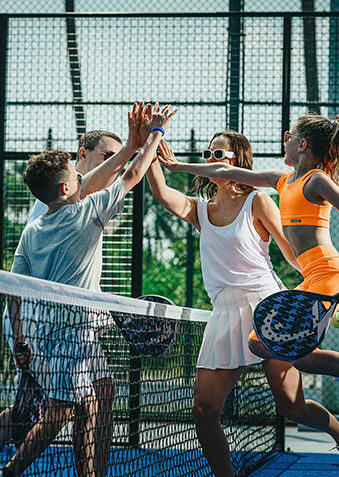 Падел-теннис – классная игра для всей семьи