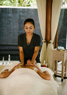 Расслабьтесь и насладитесь каждым мгновением…