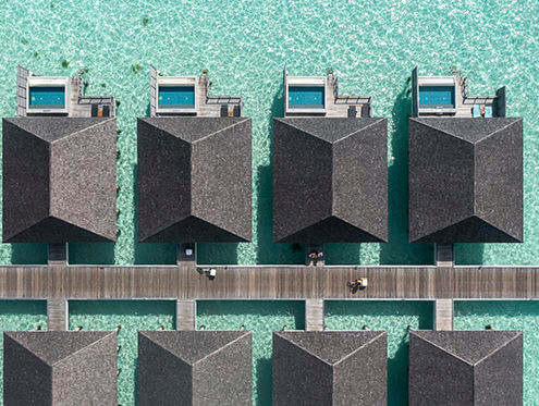 Виллы над водой