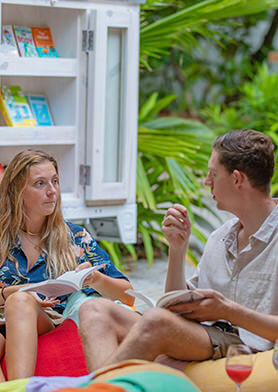 Обсуждать любимые книги