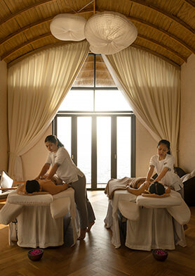 Довериться заботливым рукам мастеров Navasana Spa