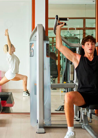 В распоряжении гостей Olhuveli – два фитнес-центра