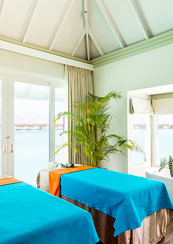 Светлые стильные спа-кабинеты приглашают к релаксу