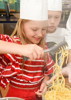 Паста готова, можно дегустировать. Кто рискнет?