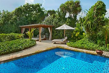 Пляжные лаунжи