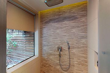 Закрытый изолированный душ