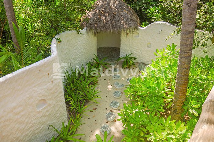 Полуоткрытый душ