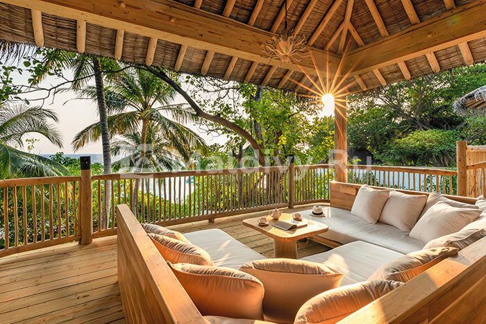 Лаунж на верхнем уровне