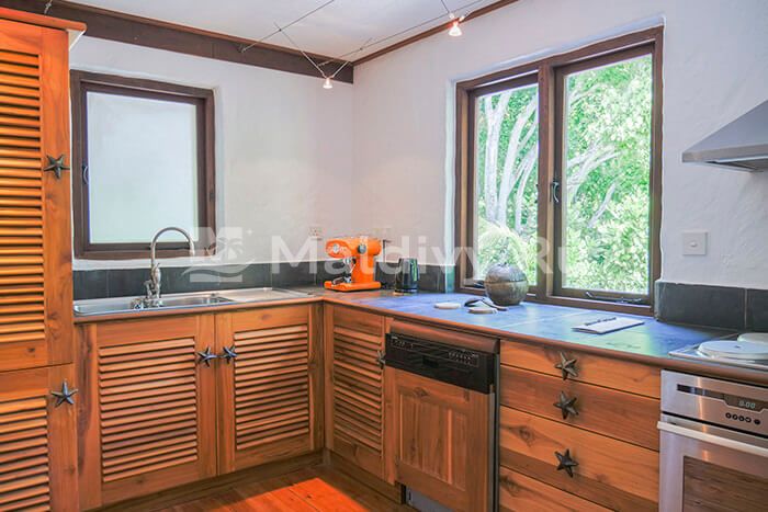 Кладовая-кухня