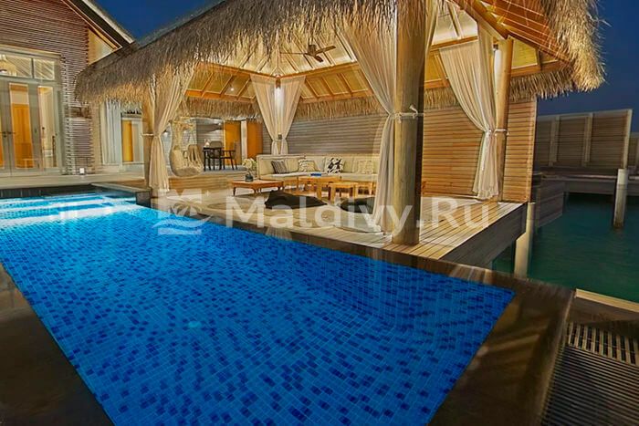 Крытый лаунж