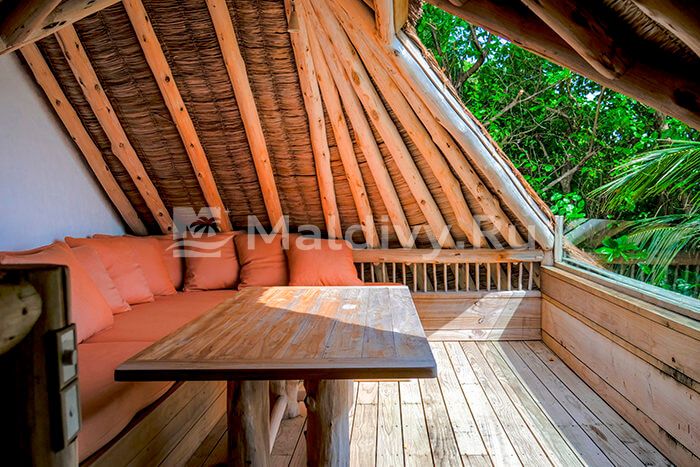 Лаунж на верхнем уровне