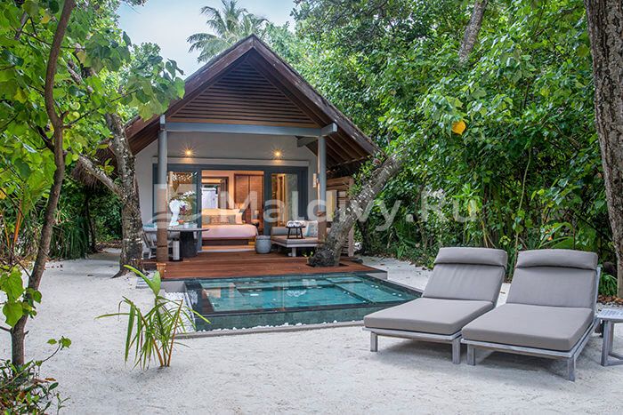 Бассейн-джакузи