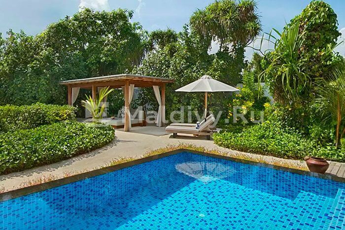 Пляжные лаунжи